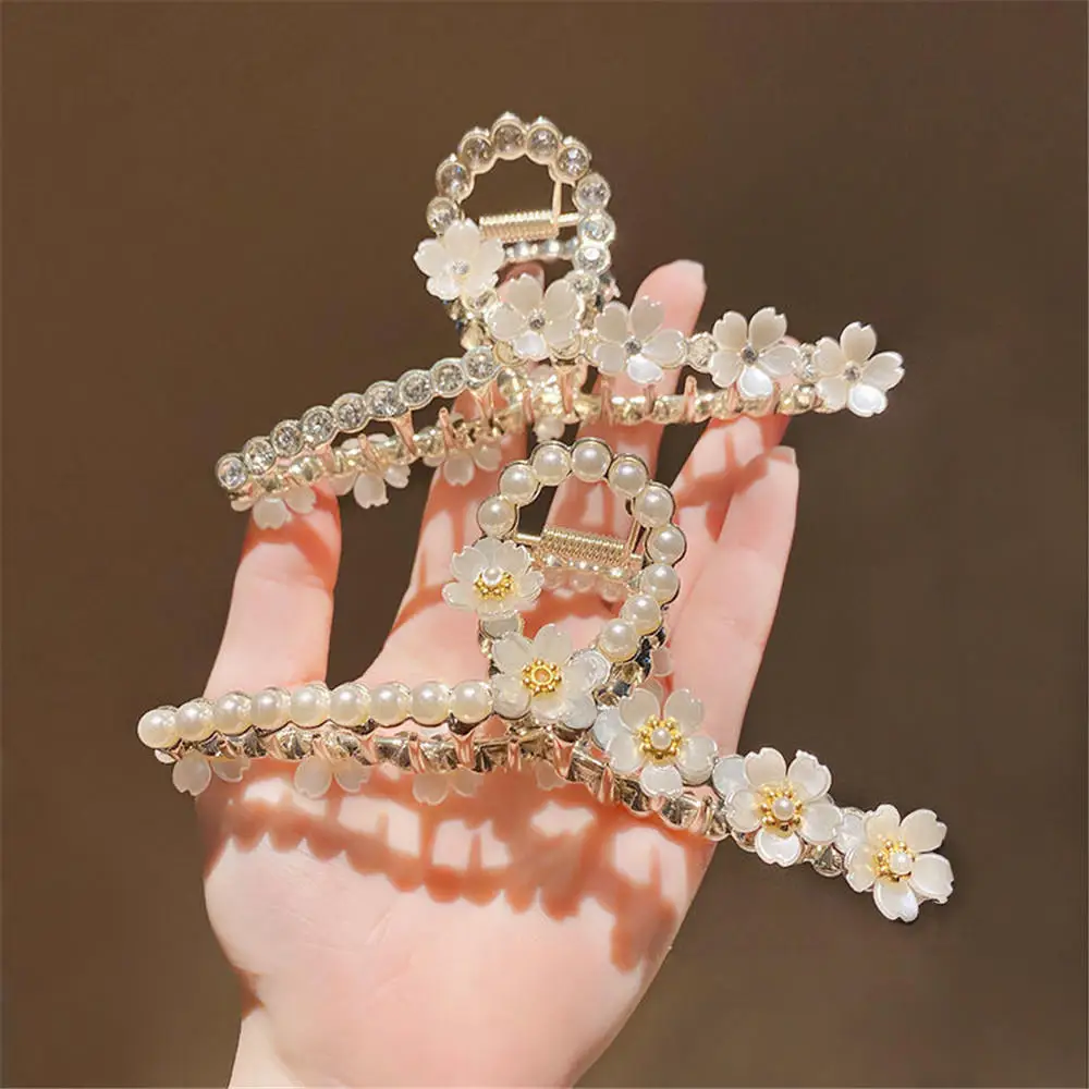 Заколка-краб женская с искусственным жемчугом элегантный металлический зажим