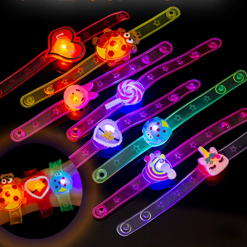 

12 шт. Light Up Their World с помощью этой забавных мультяшных часов — идеальный подарок для детей!