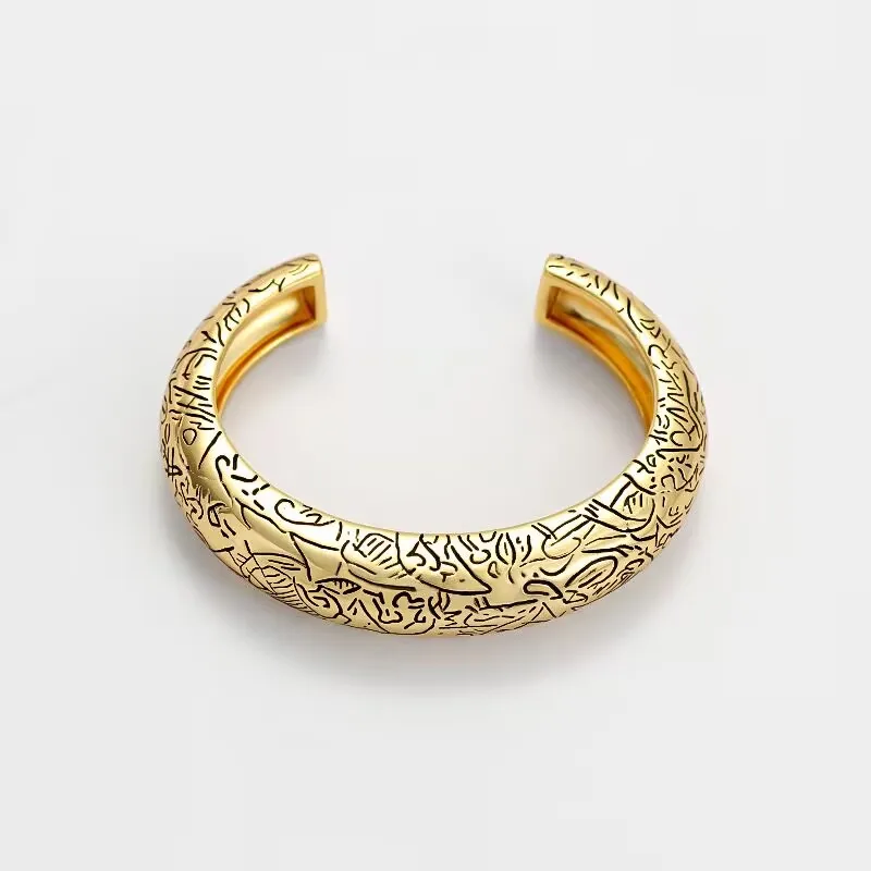 Знаменитый французский дизайнер одинаковый нишевый дизайн большой тяжелой