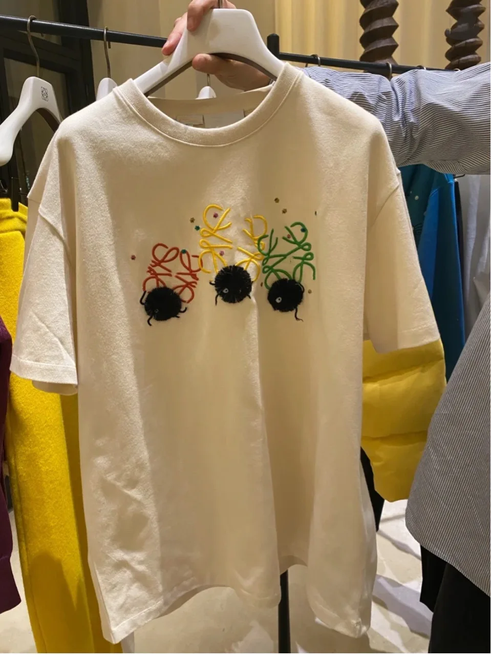 

2022 new fashion brand LOE embroidery star with the same T-shirt street tide brand casual loose high-quality T-shirt WE