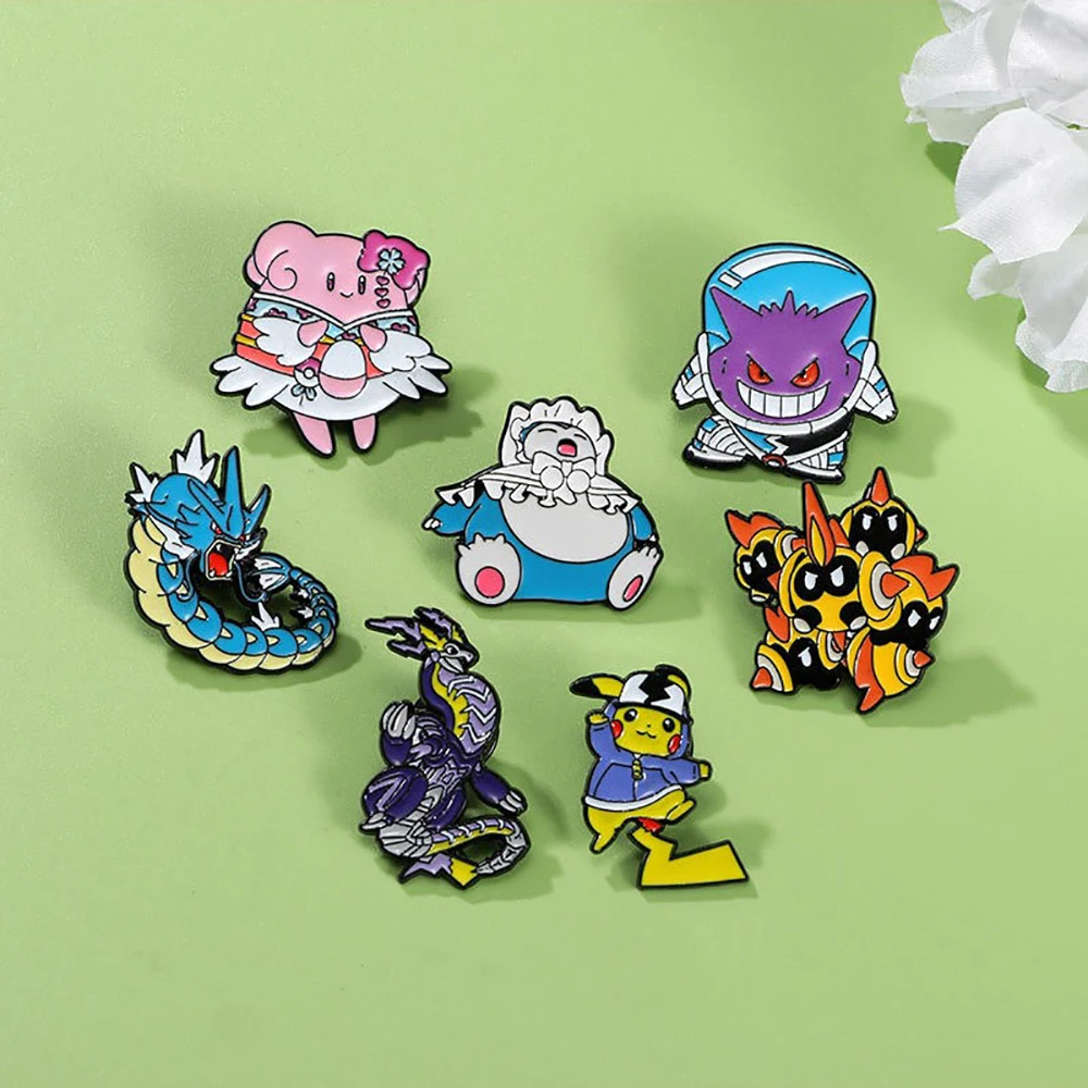 Брошь в виде покемона Пикачу