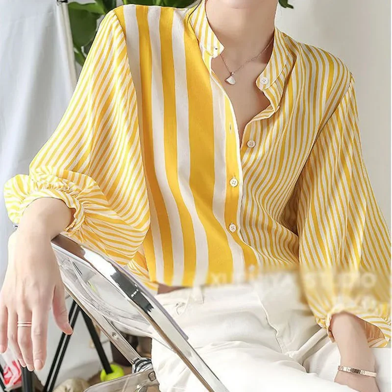 Свободная женская рубашка в корейском полоску с круглым вырезом и принтом новая