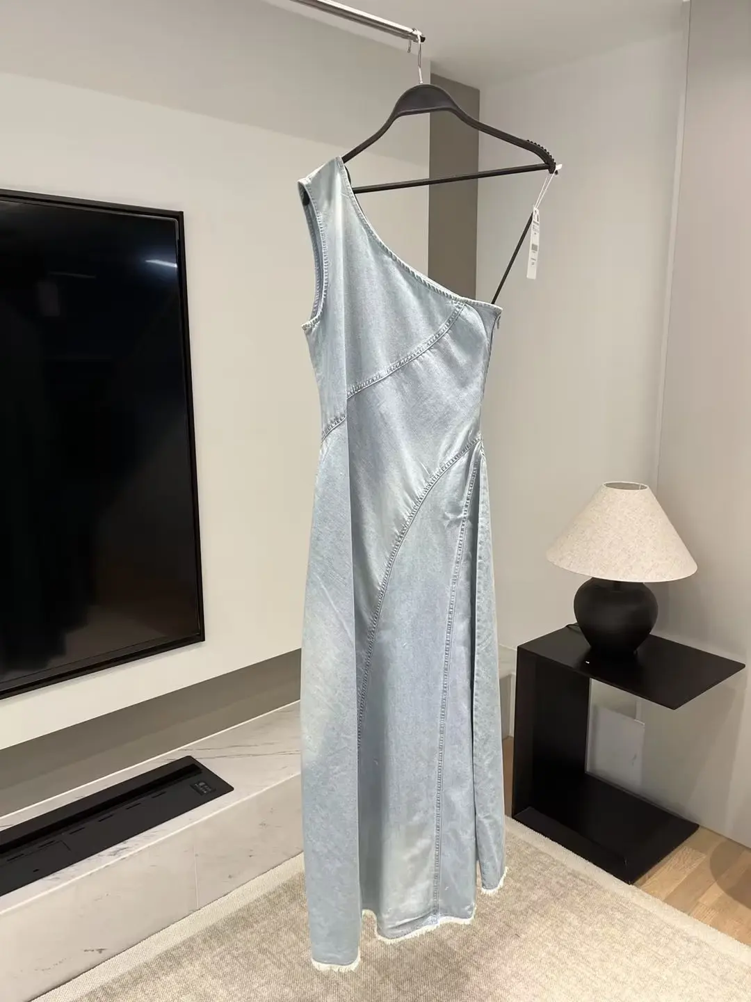 

Women 2023 New Chic Fashion Asymmetric Diagonal Shoulder Cowboy Midi Dress Vintage Backless Thin Straps Female Dresses Mujer