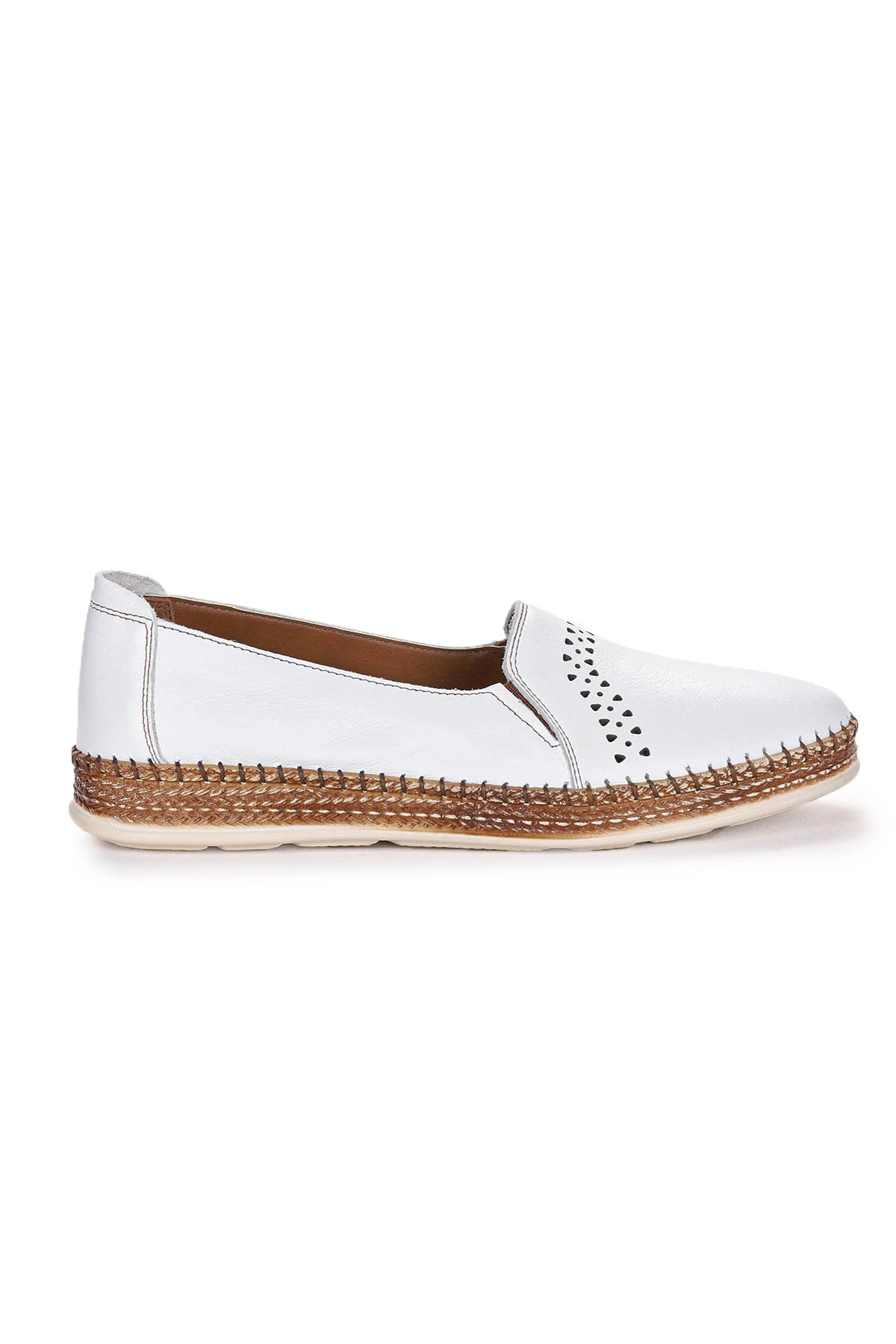 

Polaris Leather Women's Babet Shoes 104040 5 Point Laser