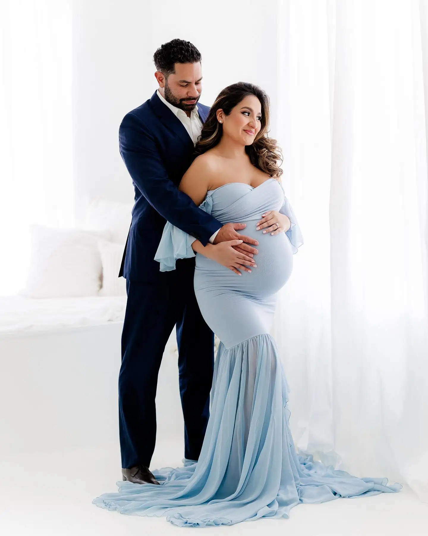 

Sexy Blue Mermaid Maternity Robes Off Shoulder Photography Pregnant Women Dresses Charming Sweep Train Baby Shower Gowns