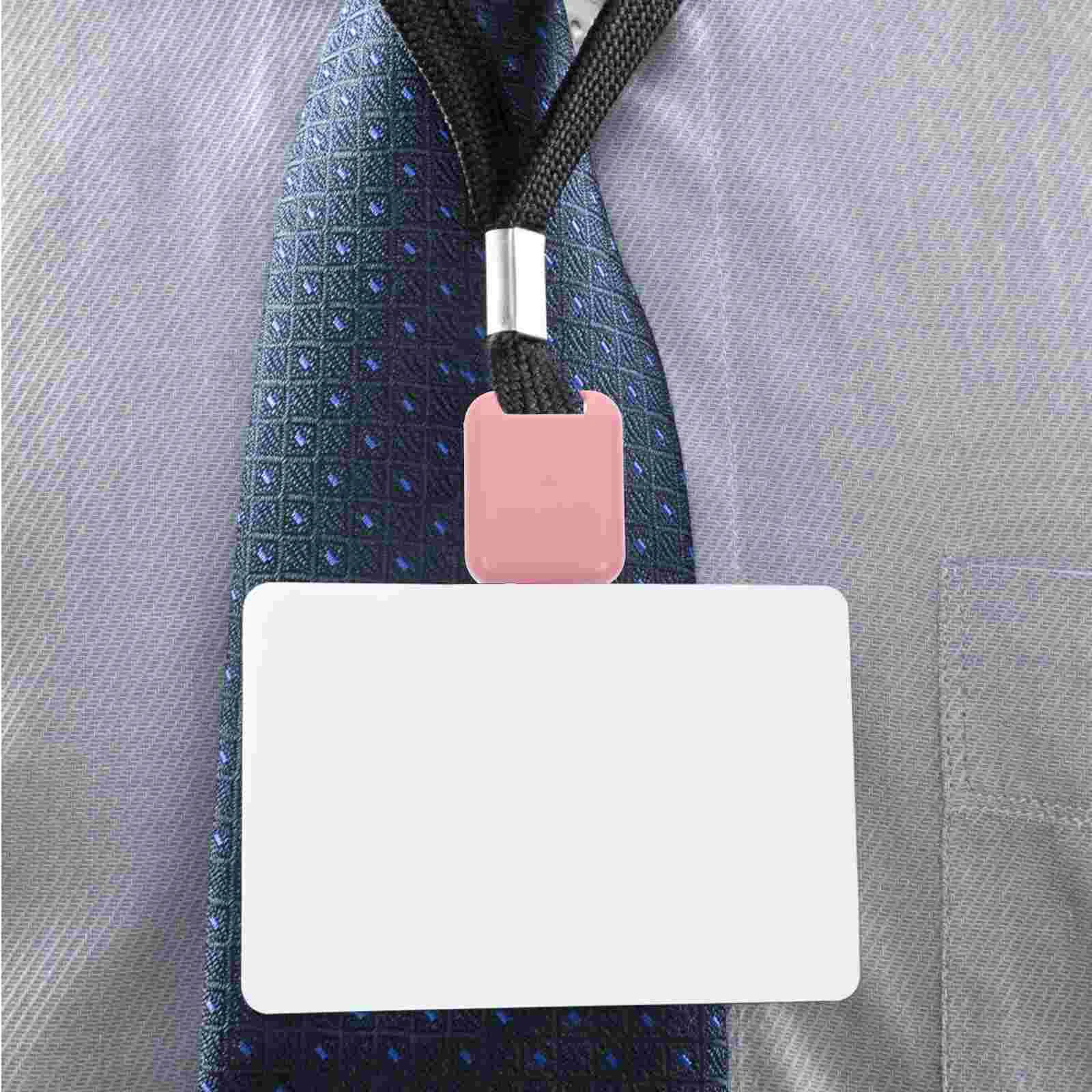 Рисунок 3 - держатели для бейджей