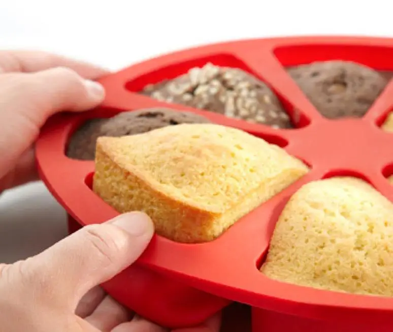 Силиконовые формы для духовки. Силиконовая форма для кексов. Силиконовая форма для выпечки. Форма для венских вафель для духовки. Ikea sockerkaka 002.