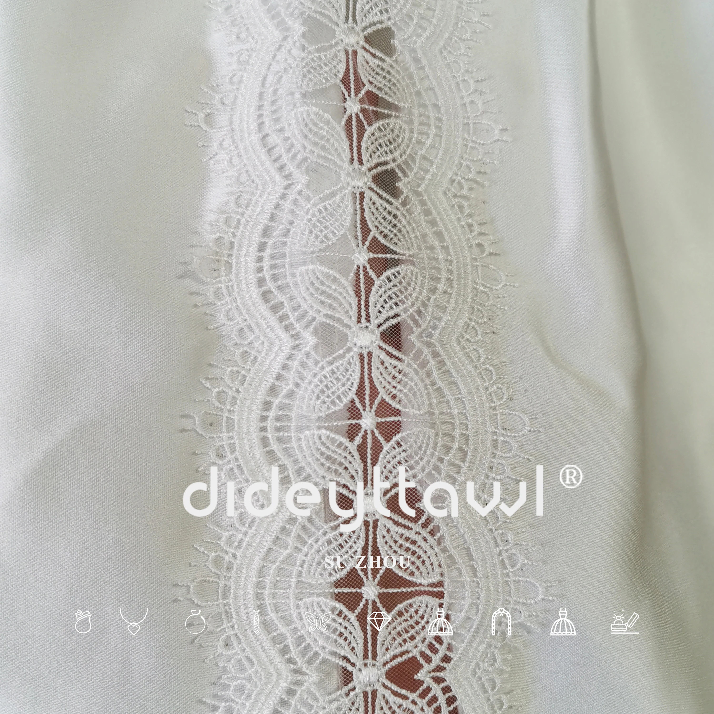 Рисунок 6 - Атласное простое Короткое свадебное