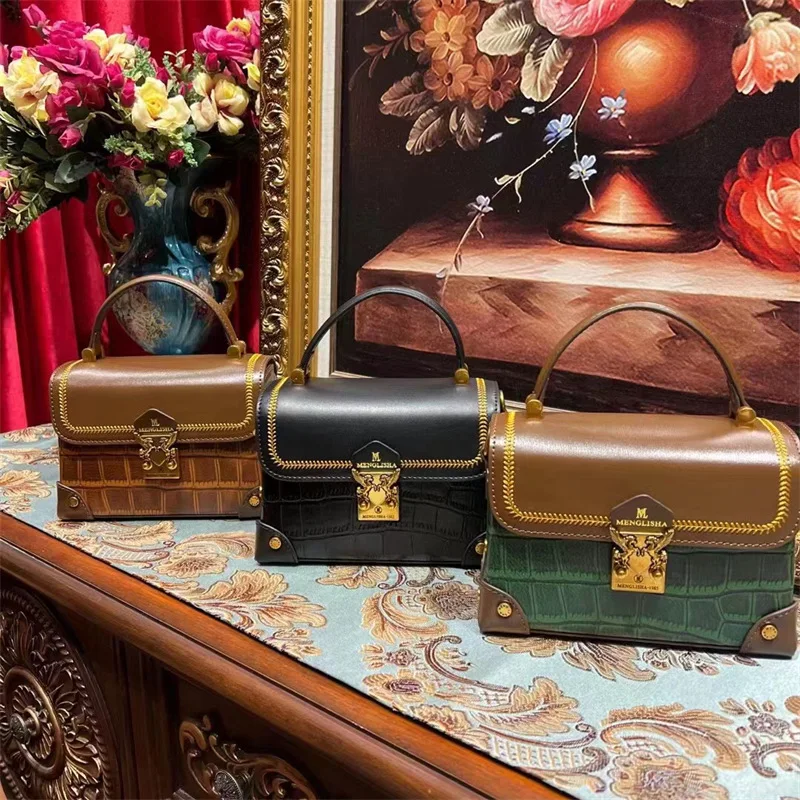 Luxury Pegasus Latch Box Bag Women's Handbag 2023 New Advanced Stone Wallet One-shoulder Satchels Sac