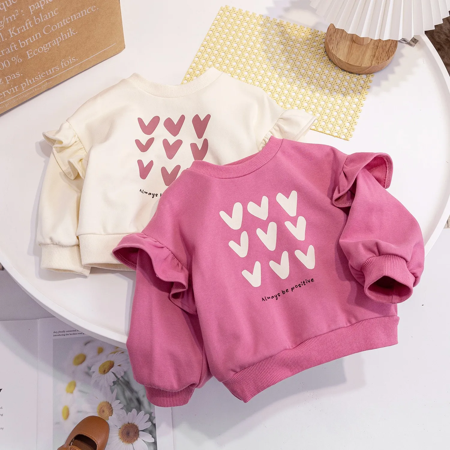 

2-7T Cute Love Print Round Neck Pullover Kids Girl T-shirt Long Sleeve Petal Sleeve Cotton Autumn Clothes