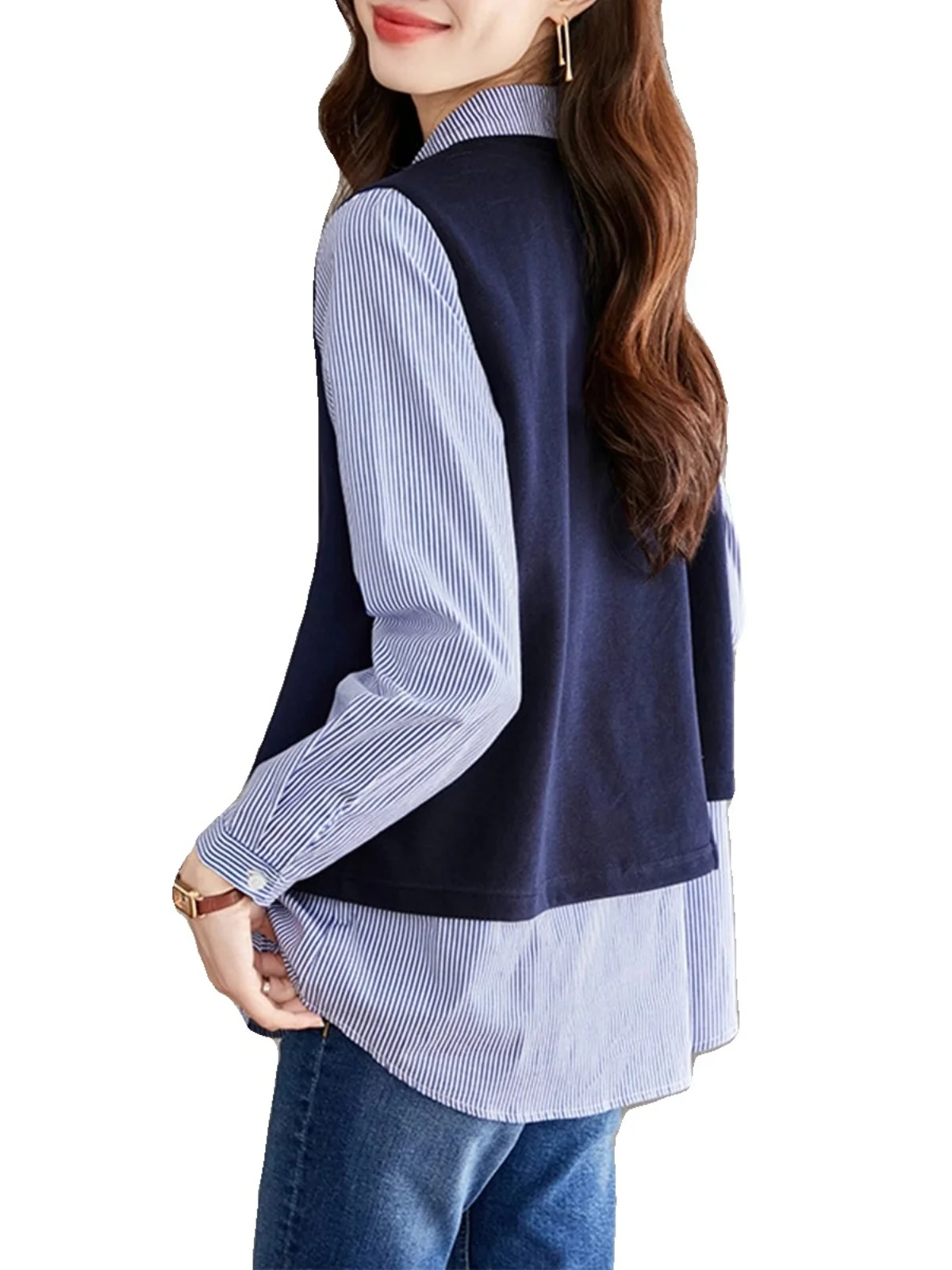 Распродажа сбор утечек ~ Прилавок из шкафа Элегантные универсальные рубашки в