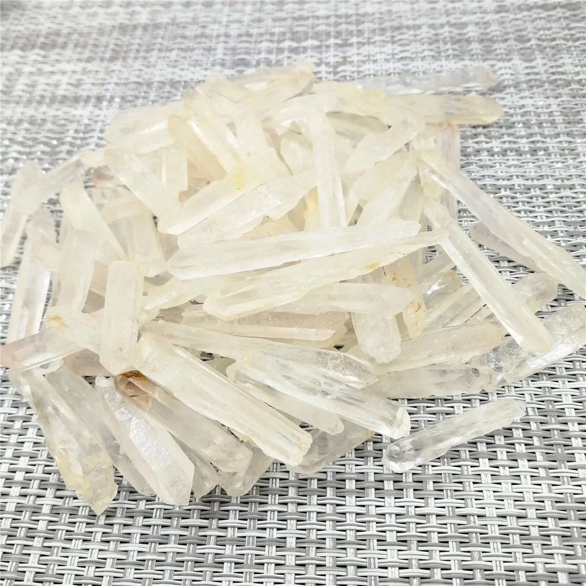 

100-120 шт., прозрачные кристаллы кварца