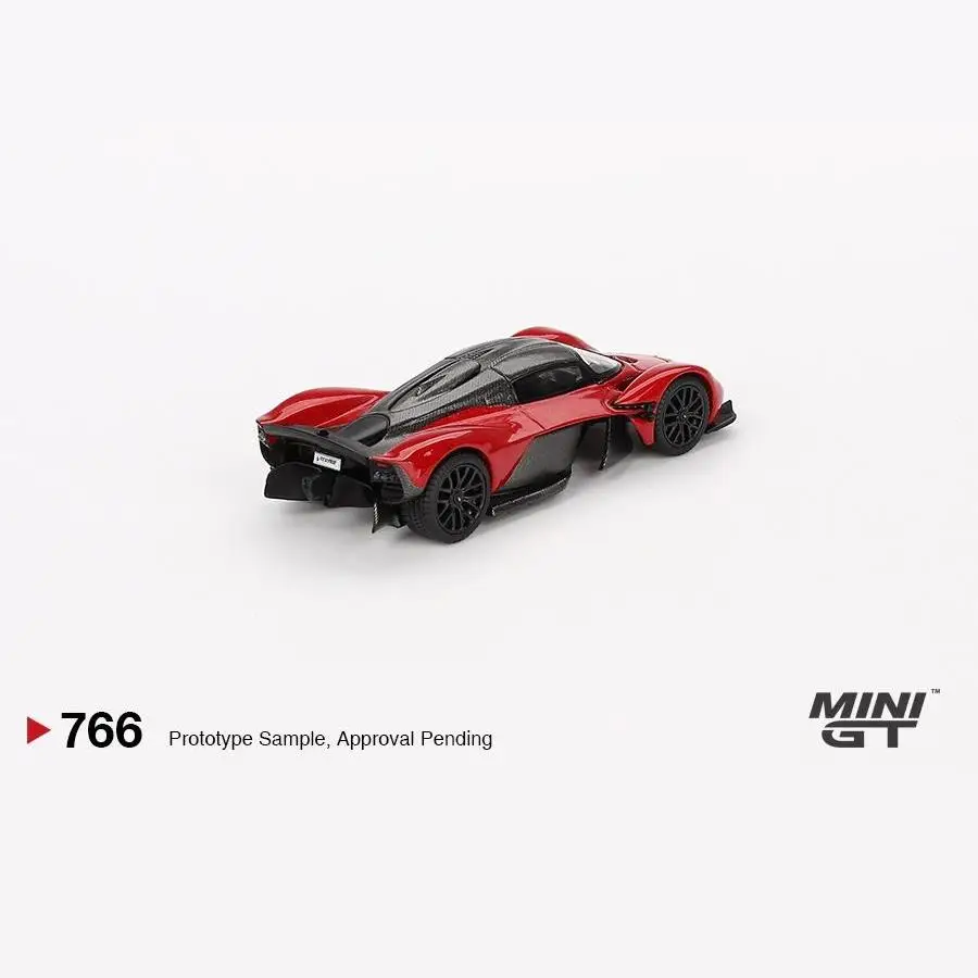 Модель автомобиля Cute Panda Valkyrie Hyper Red 1/64