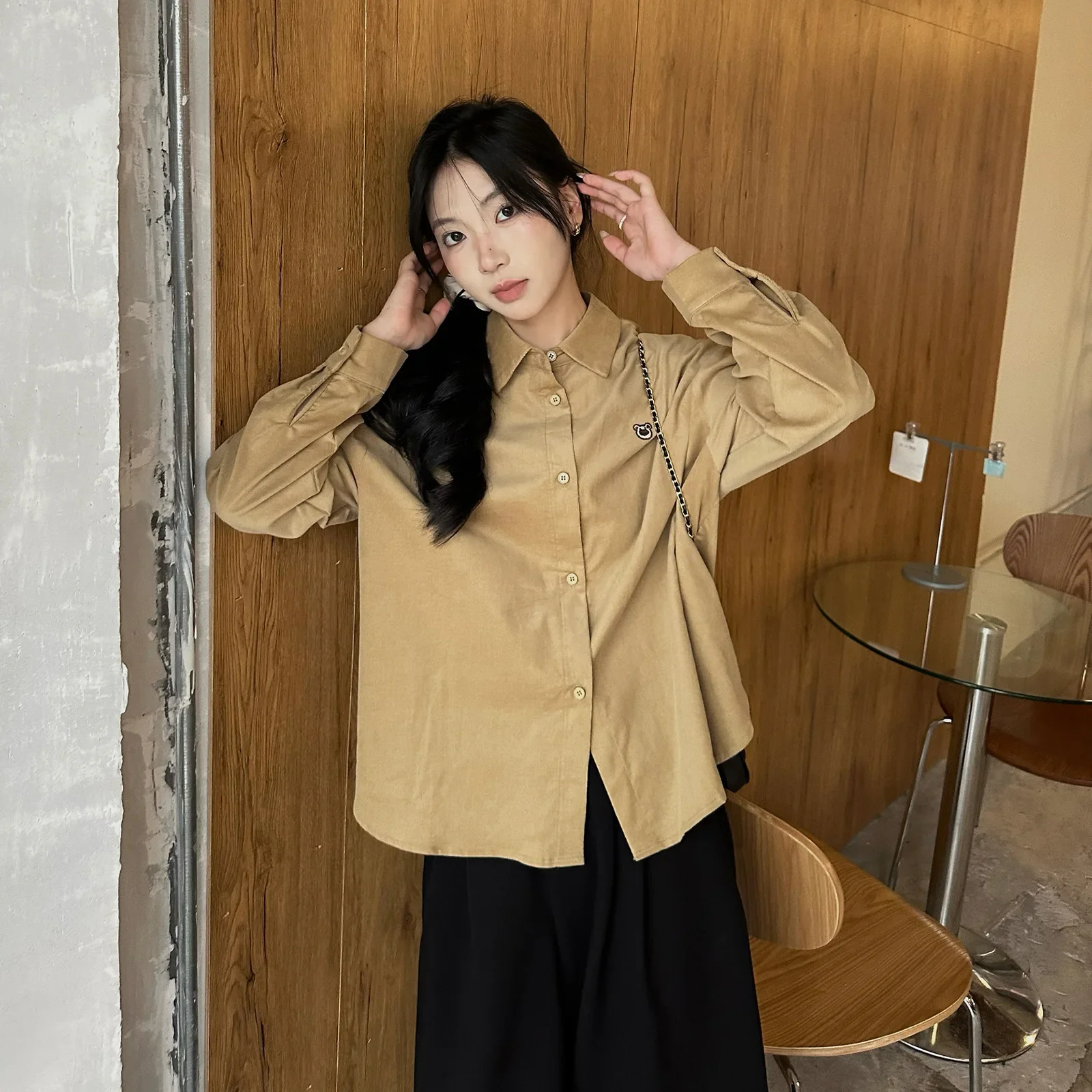 Пустая тринадцать рядов женская свободная рубашка с вышивкой новинка 2024 осеннее