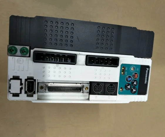

The PLC Servo New original MDDDT5540003