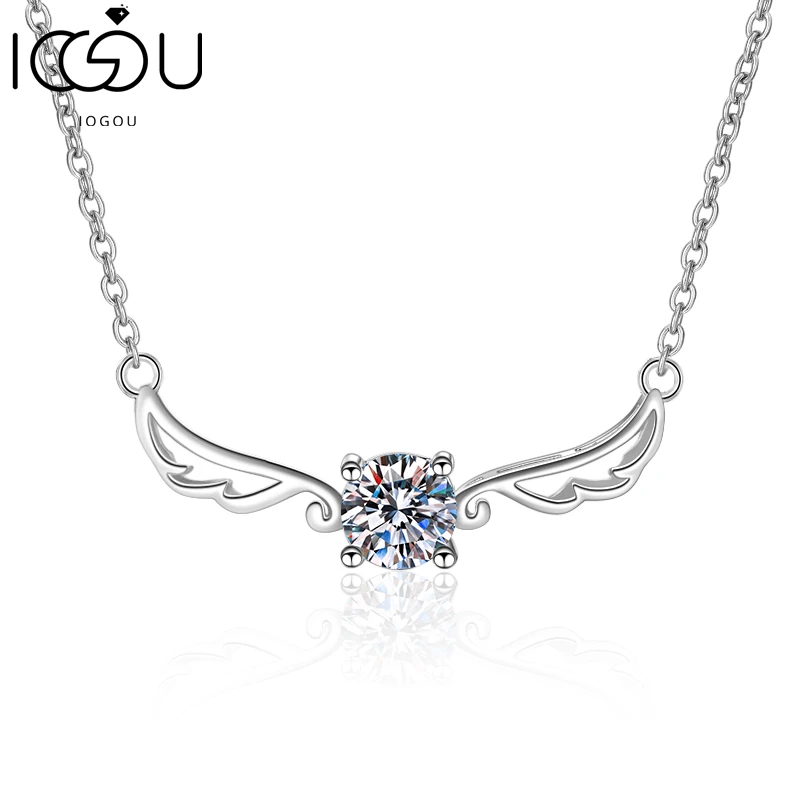

IOGOU New Arrivals 925 Sterling Silver 0.5ct Round D-Color Moissanite Necklace Unique Angel Wing Pendant Necklace Gift For Women