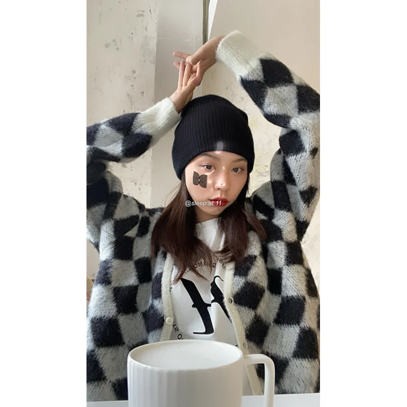 

Sleep at 11 Furry Rhombus Plaid V-neck Sweater Coat Women's Loose and Lazy Style Outer Wear Knitted Cardigan waistcoat