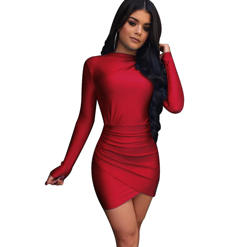 

Вечернее платье-мини с круглым вырезом и длинным рукавом