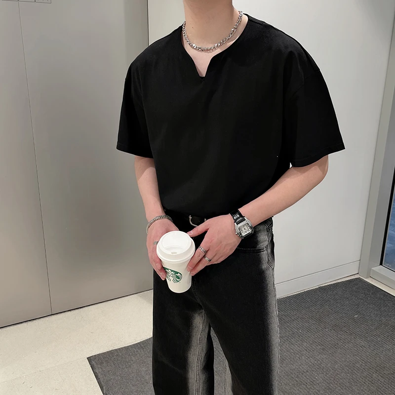 

2022 Summer Loose T Shirt Men Short Sleeve Casual T-Shirt Solid Color V Neck Tee Tops Streetwear Social T Shirts Men Clothing