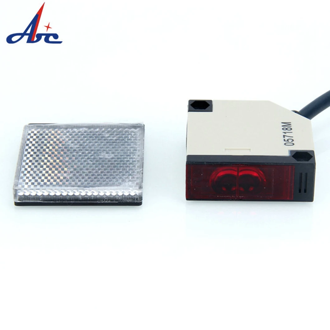 

E3JK-R4M1/E3JK-R4M2 Форма коробки Обратная связь Тип отражения Фотоэлектрический датчик-переключатель Релейный выход постоянного/переменного тока с расстоянием обнаружения 4 м