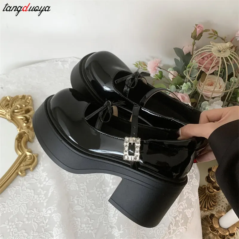 Туфли женские с бантом-бабочкой на толстой подошве