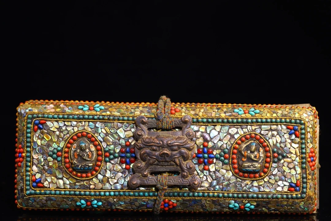 

9"Tibet Temple Collection Tibetan silver Mosaic Gem Beast head lock Manjusri Old scriptures blessings Worship Hall Town house