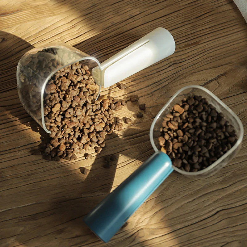 

Pet Feeding Spoon with Sealed Bag Clip Pet Supplies Measuring Cup Curved Design EasyClean Multifunctional Cat Dog Food Spoon