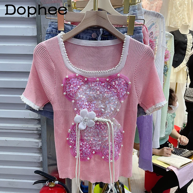 

Женская футболка с коротким рукавом, Розовая Трикотажная футболка с принтом медведя и цветов, украшенная бусинами и блестками, летняя футбо...