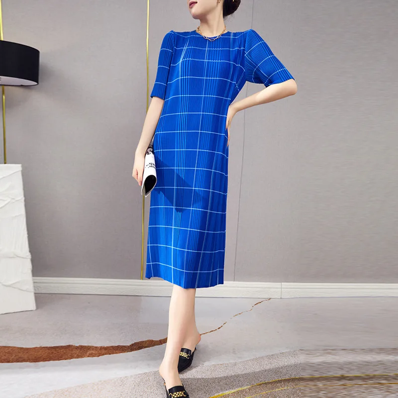 Casual Dress For Women 45-75kg Summer 2022 New Plaid Printed Round Neck Short Sleeved Stretch Loose Miyake Pleated Dress Midi