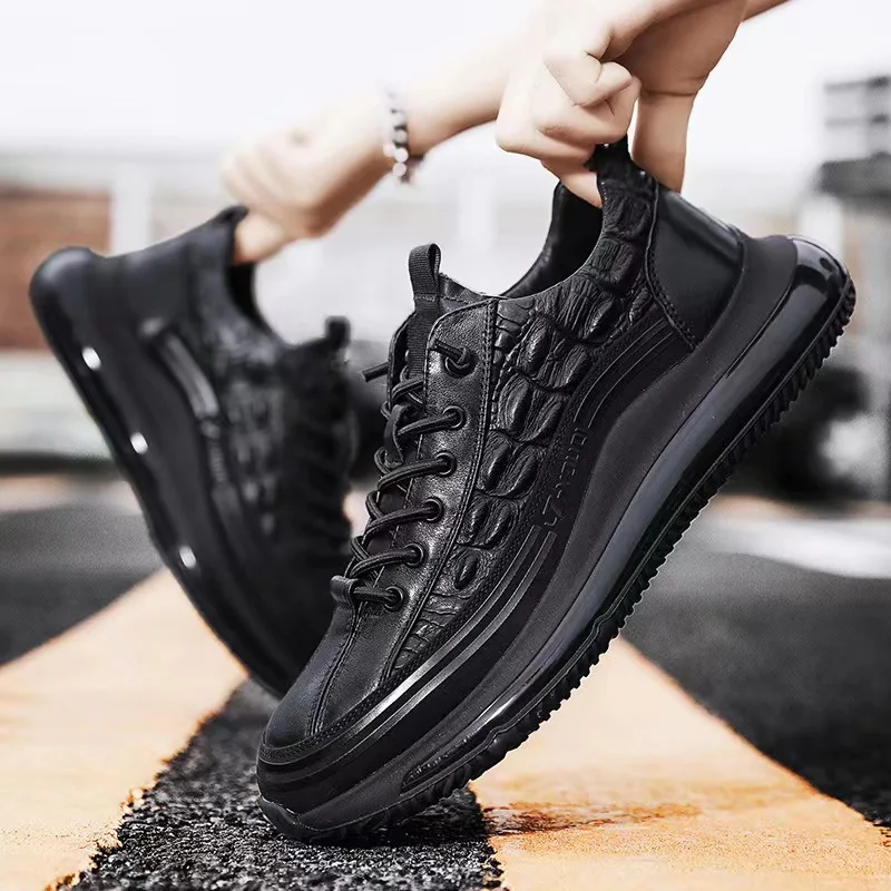 

Outdoor Men Crocodile Pattern Sneakers Light Breathable Running Comfortable Leisure Lace Up Sports Shoes Male Vulcanized Shoes