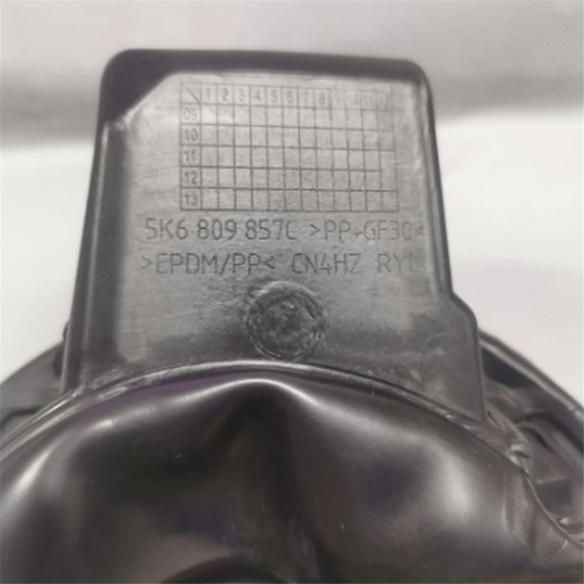Откидная крышка топливной двери автомобиля для MK6 2009-2013 5K 6809857 C