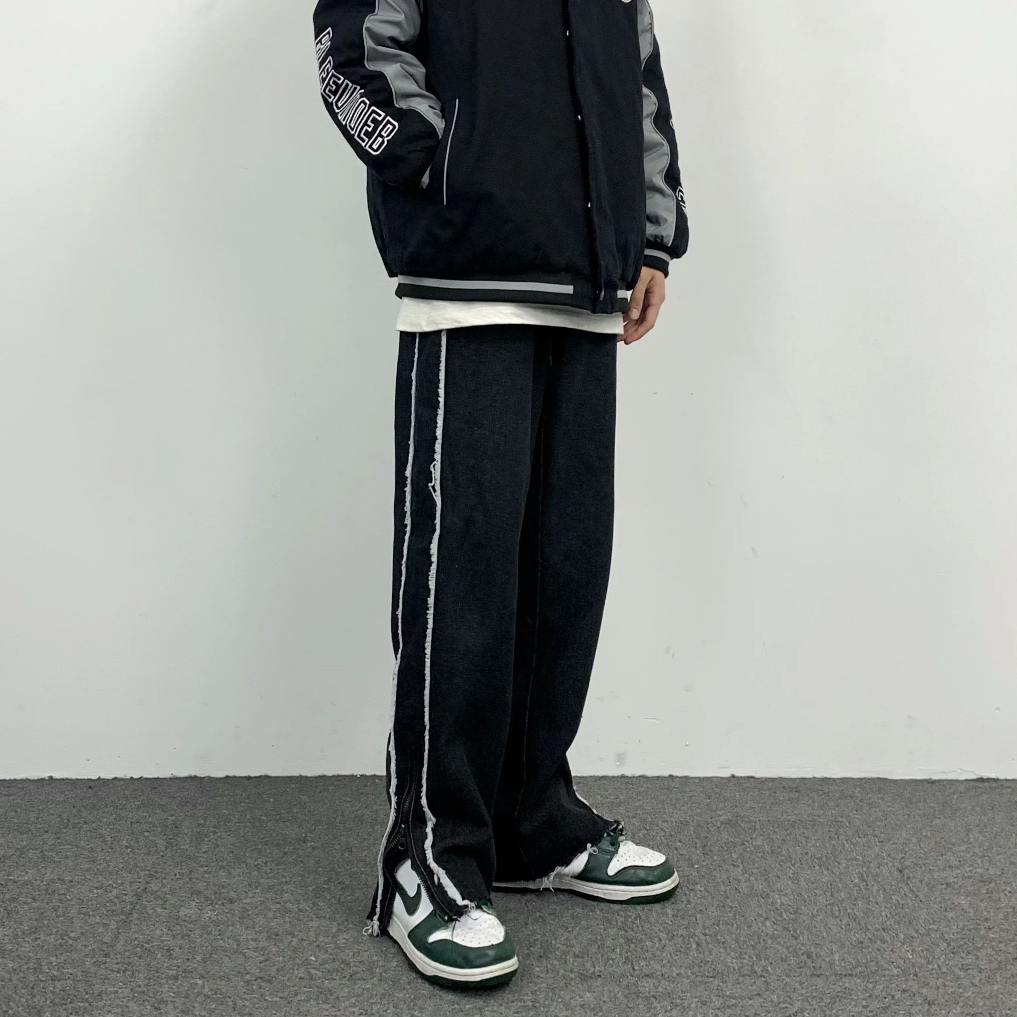 Four Seasons Men's Jeans Raw Edge Stitching Slit Straight Wide Leg Jeans Hip Hop Men Pants Y2k Jeans Fashion Street Brand Jeans