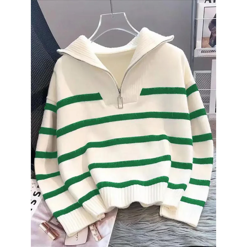 Женский весенний свитер с заниженными плечами и принтом в полоску повседневный