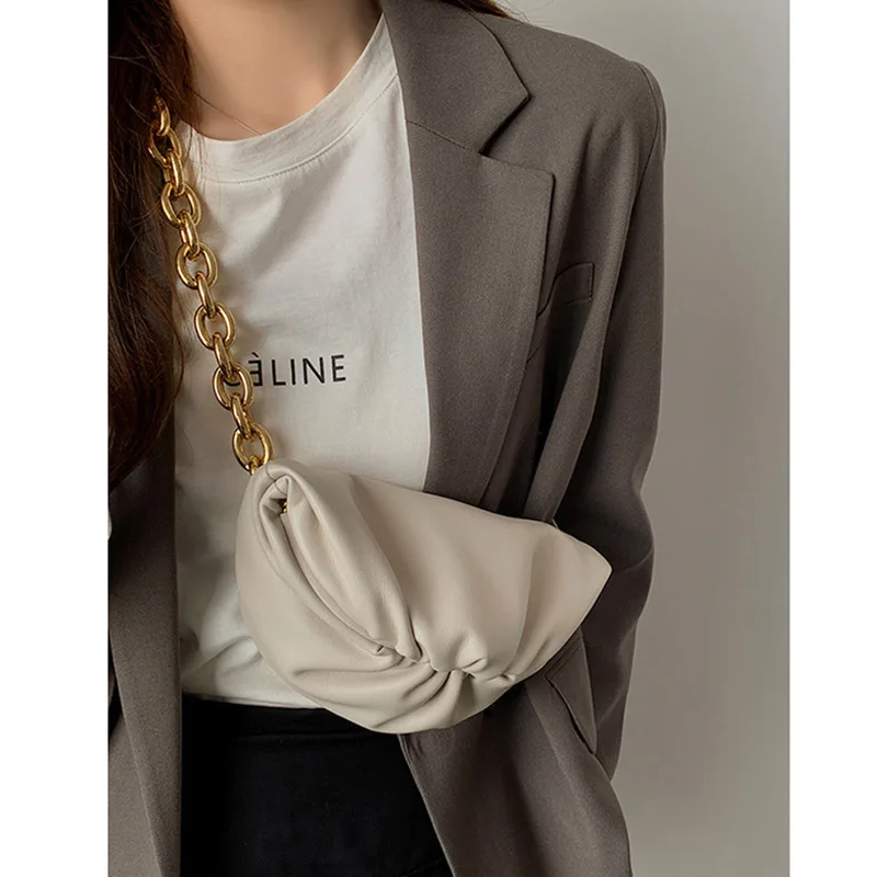 

Thick Chain Cloud Shape Bag Women's Messenger Pleated Hobo Bag Metal Chain New Fashion Waist Chest Shoulder Underarm Bag 9113-1