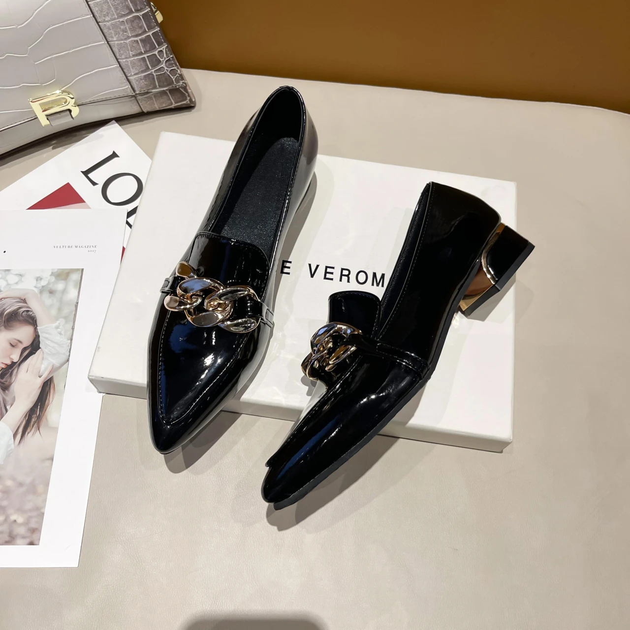Spring New deep-mouth Korean version of a foot loafers metal buckle thick heels, casual women's small leather shoes