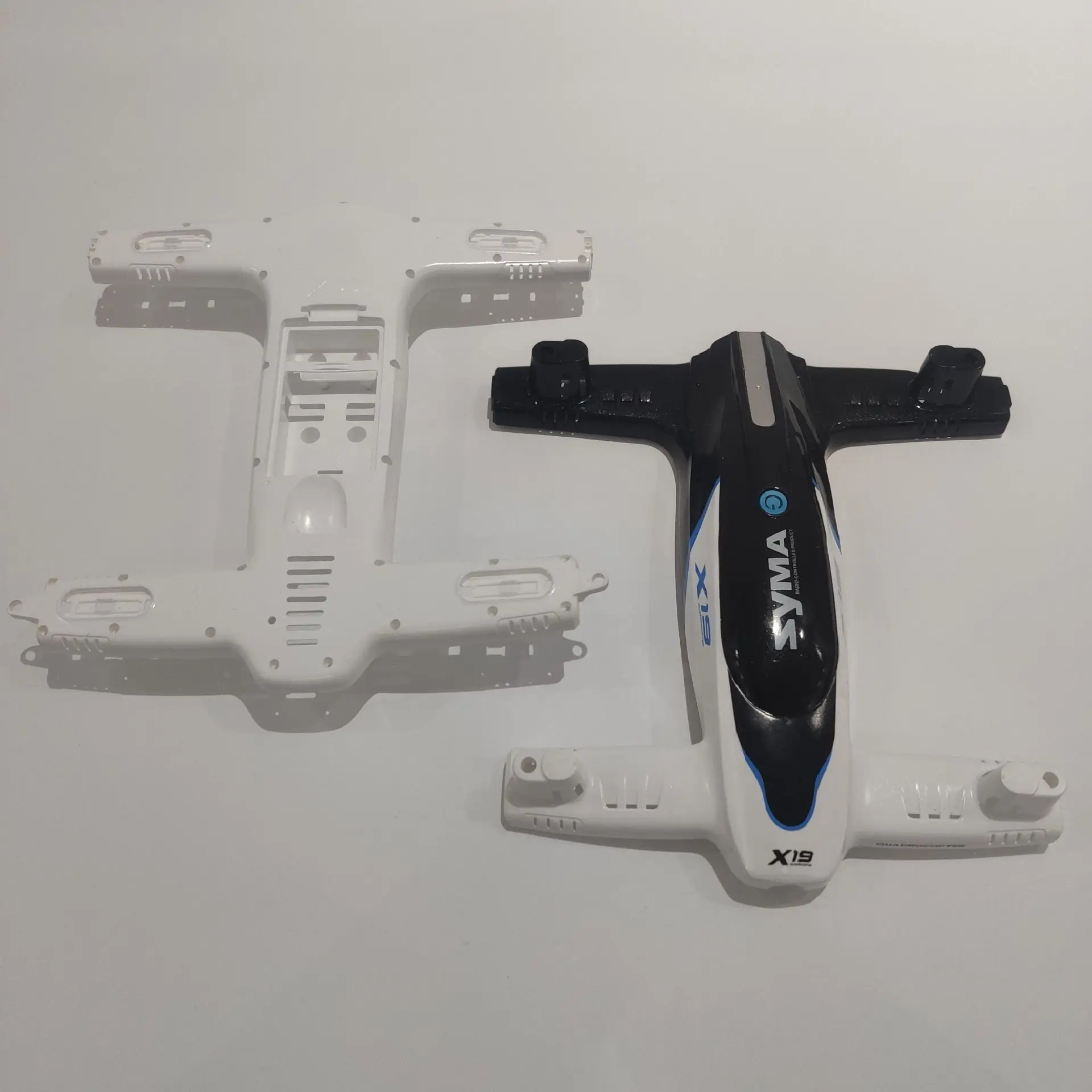 Комплект аксессуаров для верхней и нижней крышки корпуса Syma New X19 RC Car Four Axis Drone