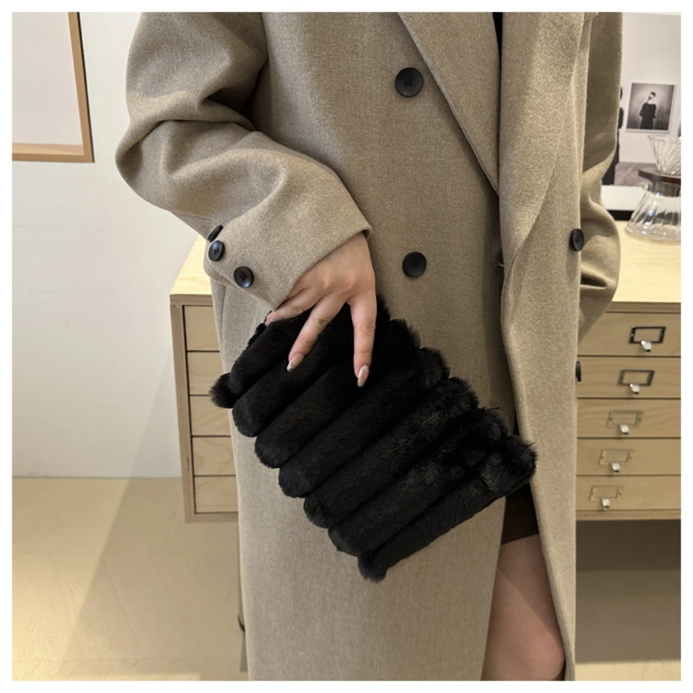 Полосатые клатчи из искусственного меха женские однотонные сумки для макияжа