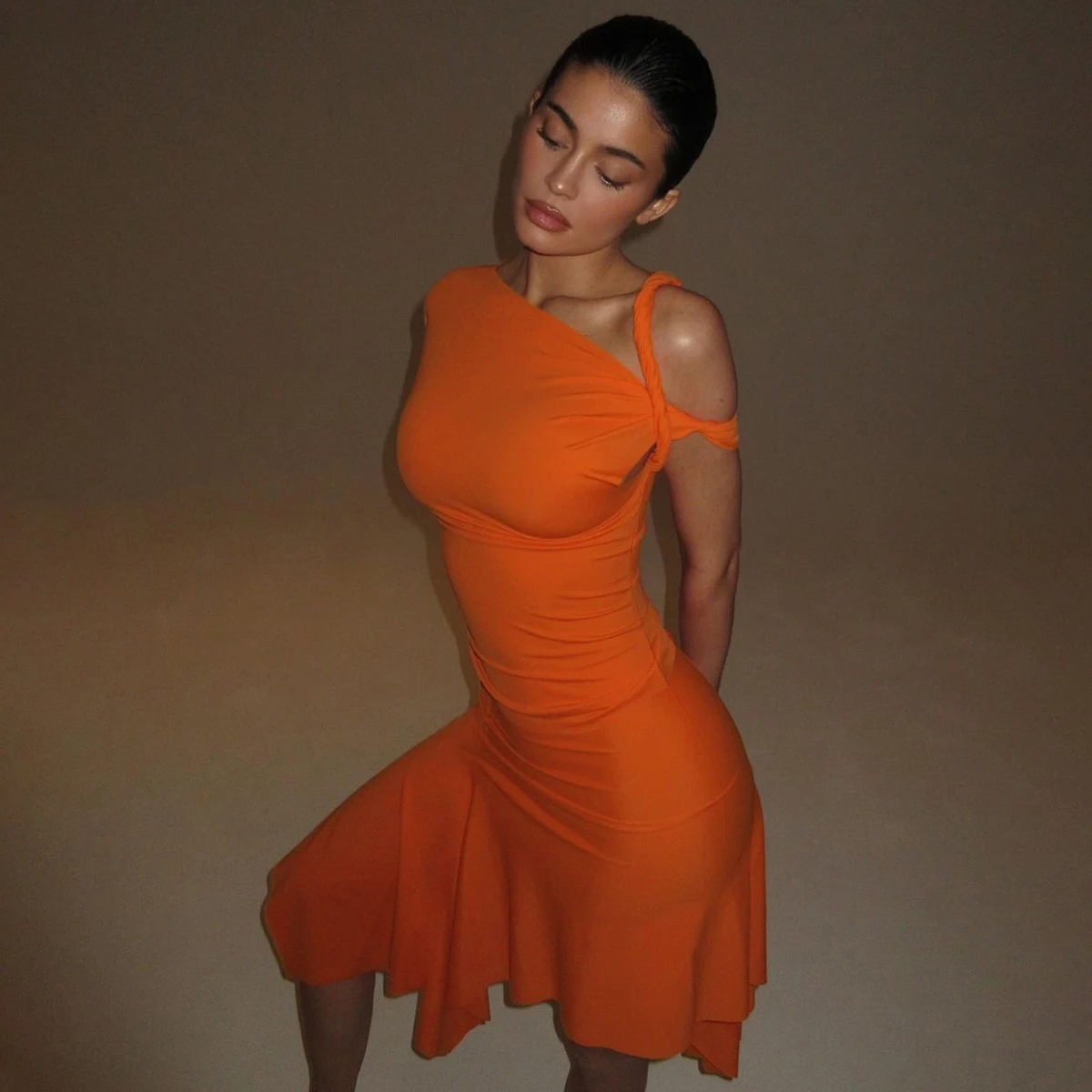 Мини-платье MHCMBSBS черное из хлопка