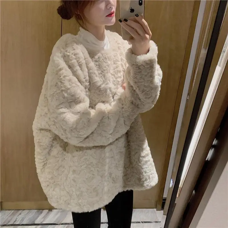 

Autumn and Winter New Loose Casual Fashion Trend Japanese Round Neck Pullover Top Plus Velvet Thick Thick Warm Sweater