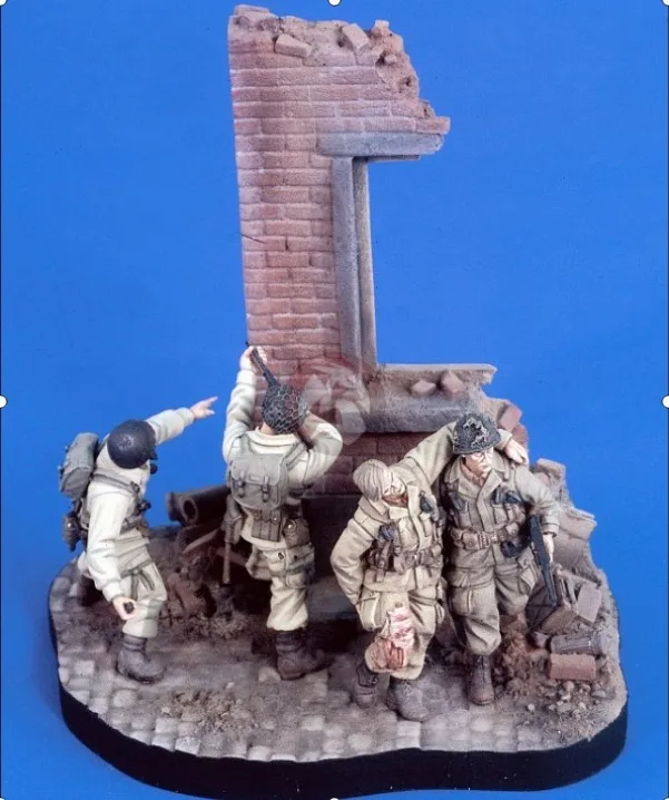 

1:35 Resin Assembly Model Scene Layout Scene Model Including Unpainted Platform
