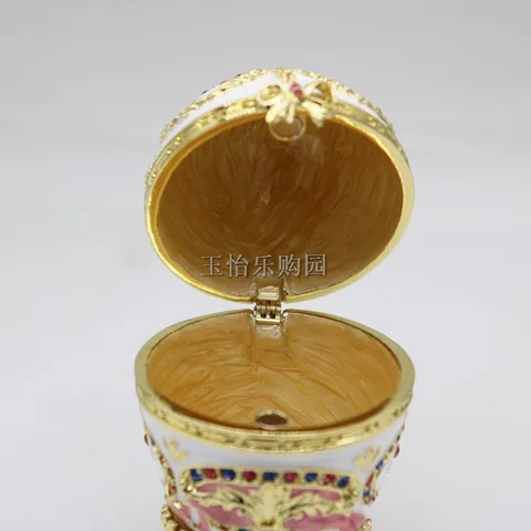 Коллекционная шкатулка Faberge из металла
