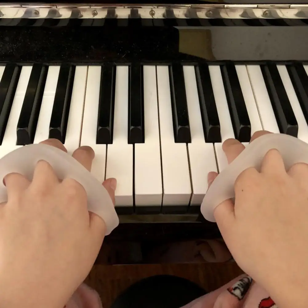 

1Pair Piano Finger Trainer Half Moon Shape Lightweight Hand Shape Correction Piano Finger Strengthener for Beginner