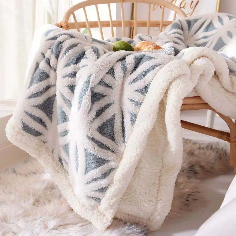 

Однотонное одеяло в полоску, Фланелевое мягкое флисовое покрывало для взрослых, зимнее теплое пушистое постельное белье, покрывало для дивана, спальни