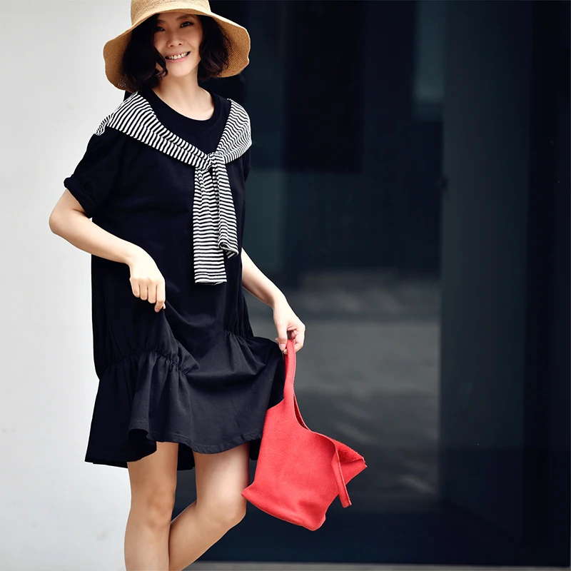 Платье миди в полоску с круглым вырезом и короткими рукавами MICOCO Q2203C | Женская