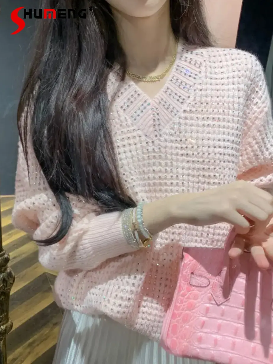 

Exquisite Diamond Slimming V-Neck White Pullover Women 2022 Fall Winter New Clothes Loose Lazy Style Knitted Sweater Outer Wear