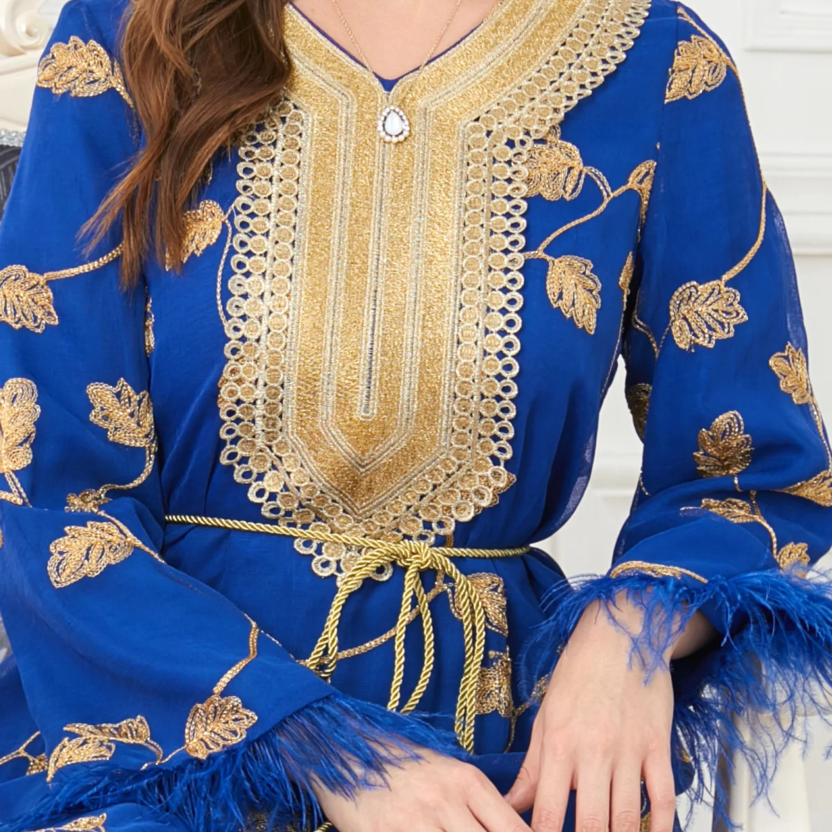 Women's Winter Muslim Fashion Long-Sleeved Hot Gold Chiffon V-Neck Dress Turkish Indian Abaya Arab Islamic Women's Kaftan Gown
