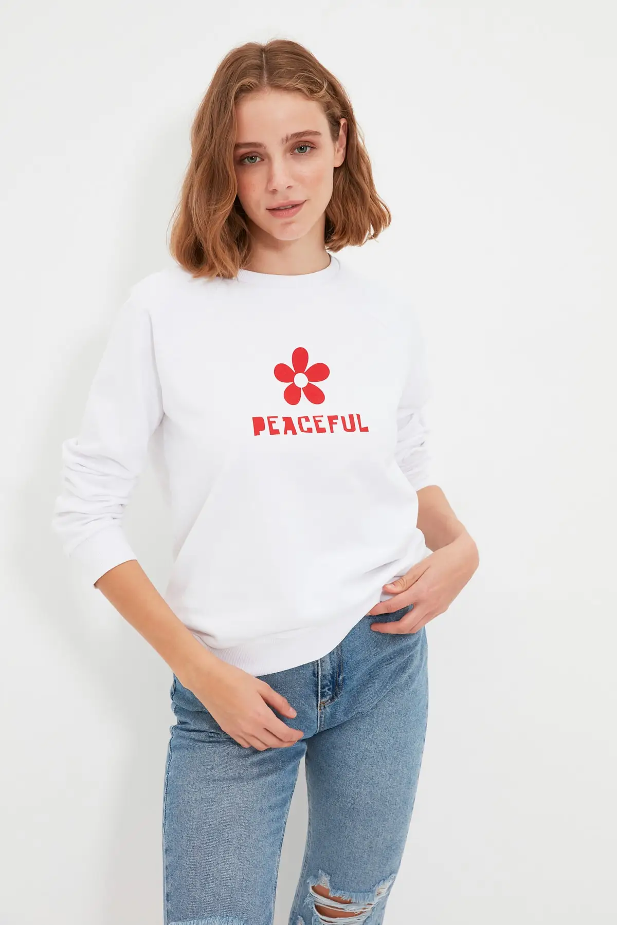 

Trendyol 100 Organic Cotton Printed Basic Knitted Sweatshirt TWOAW22SW0781