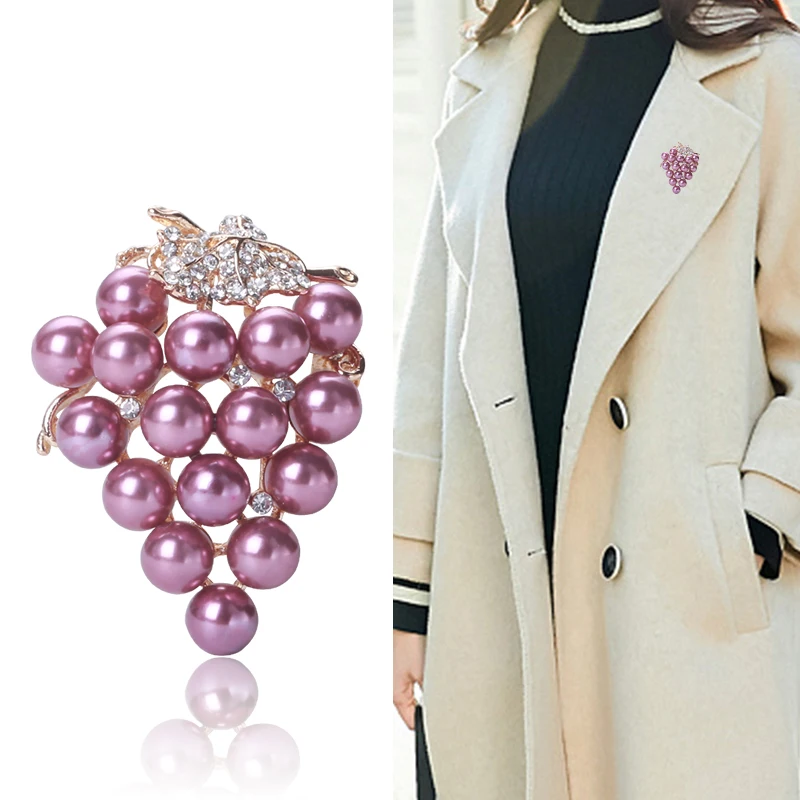 

Fashion Personality Pearl Grape Brooch Creative Fruit Corsage