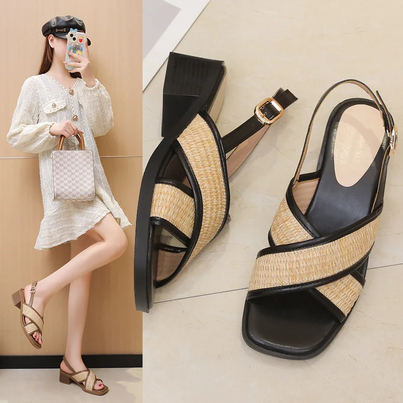 

High heel chunky sandals women's summer Korean version one-line buckle fashion sandals