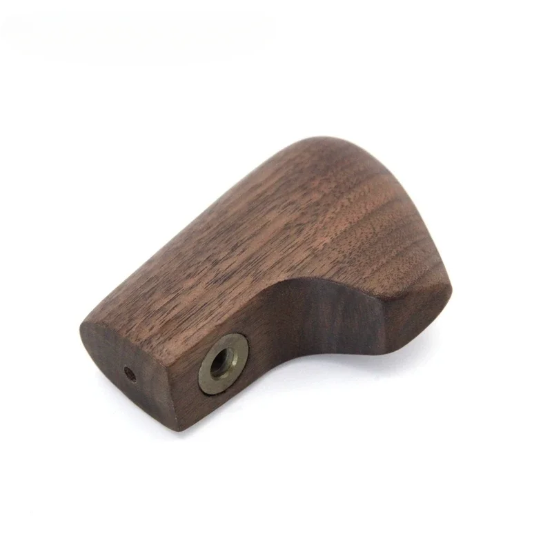 Кофейная машина с игольчатым клапаном и регулируемым давлением